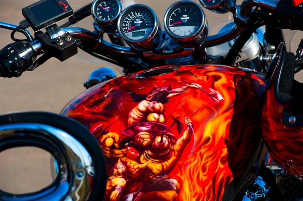 Motocicleta com aerografia — Fotografia de Stock