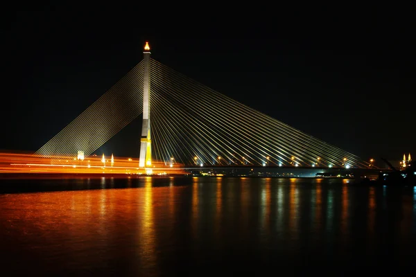 Rama VIII köprü gece Bangkok, Tayland