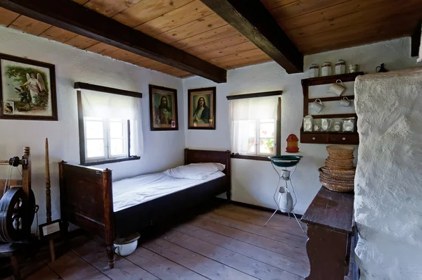 Oud houten huis interieur — Stockfoto