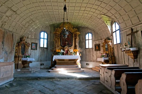Eski ahşap kilise iç — Stok fotoğraf