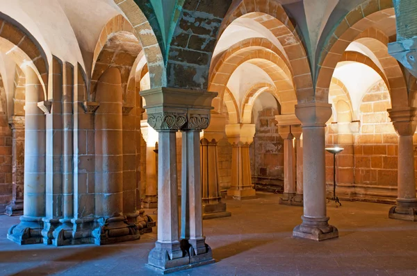 Colunas de cripta — Fotografia de Stock