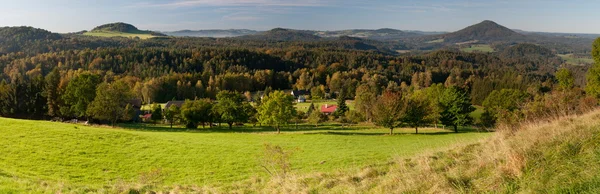 Panorama van Europese platteland — Stockfoto