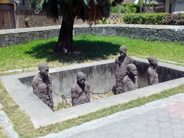 Slave sculpturen in zanzibar — Stockfoto