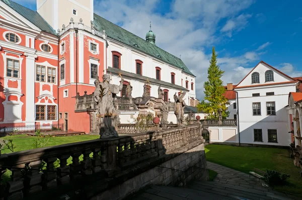 Well-maintained Monastery — Stock Photo, Image