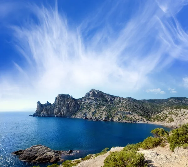 Landscape with mountain and sea — Stock Photo, Image