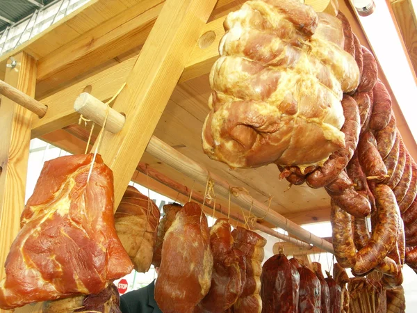 Prodotti a base di carne affumicata — Foto Stock