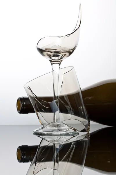 Broken wine glass. — Stock Photo, Image