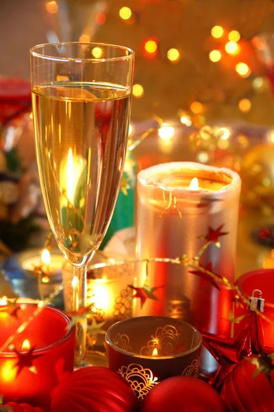 Nahaufnahme von Glas mit Champagner. — Stockfoto