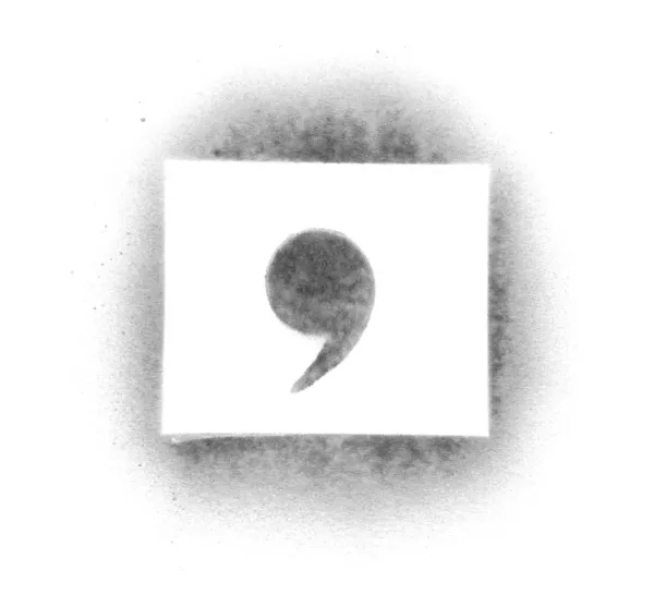 スプレー式塗料 - 内のシンボルをステンシル コンマ — ストック写真