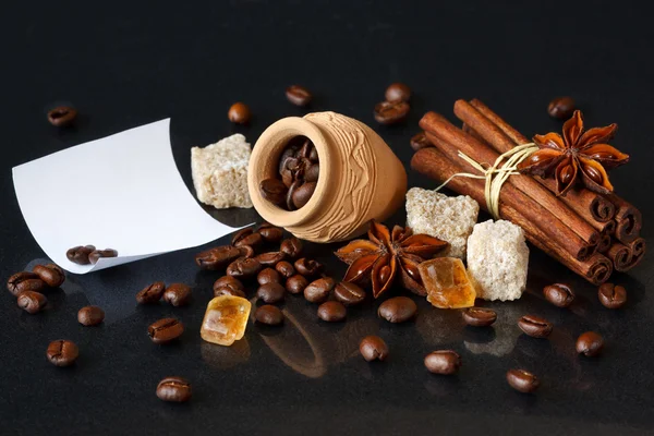 Coffee beans and spices. — Stock Photo, Image
