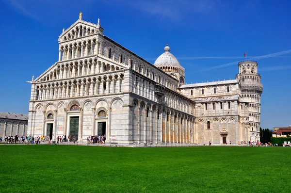 Pisa Kulesi ve duomo, İtalya — Stok fotoğraf