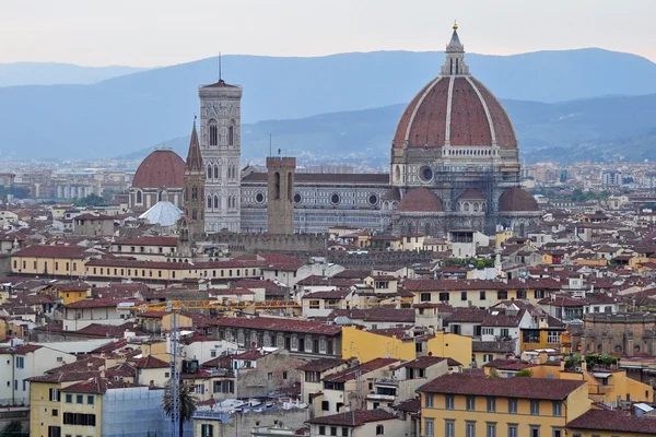 Duomo, Floransa, İtalya gün batımında — Stok fotoğraf