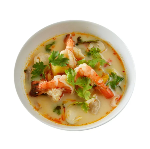 Thais eten Tom Yum Goong — Stockfoto