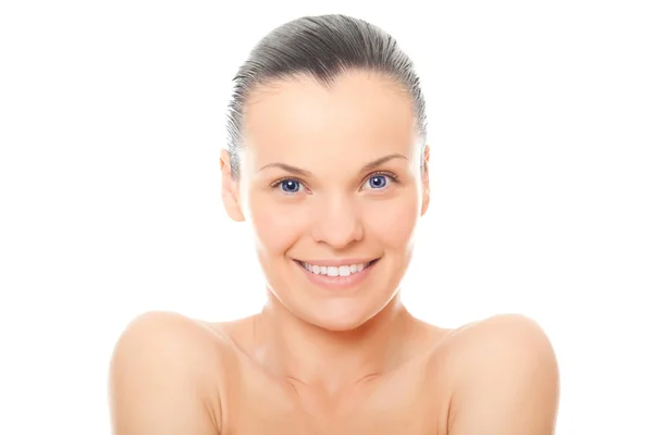 Close-up mulher rosto com pele limpa e saudável — Fotografia de Stock