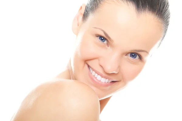 Closeup gezicht jonge vrouw met gezonde huid van een schone en mooie s — Stockfoto