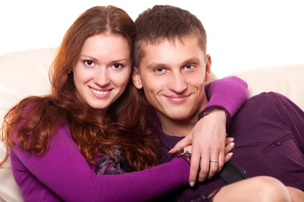 Beautiful young couple embracing — Stock Photo, Image