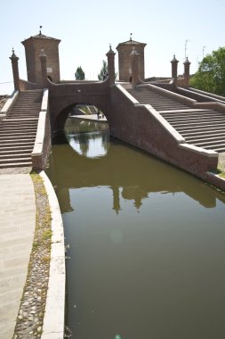 Comacchio üç köprüler