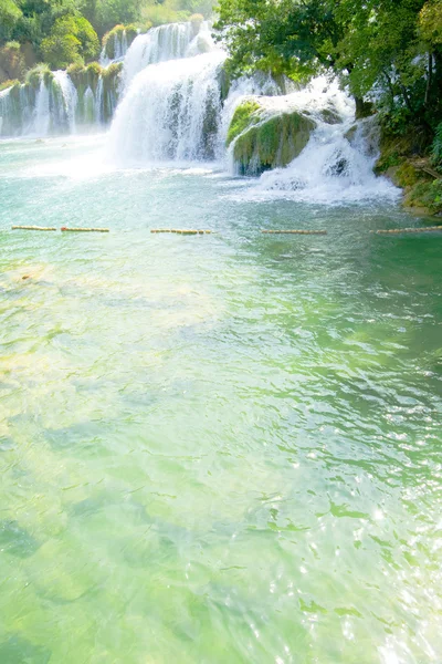 Vodopády krka v Chorvatsku — Stock fotografie