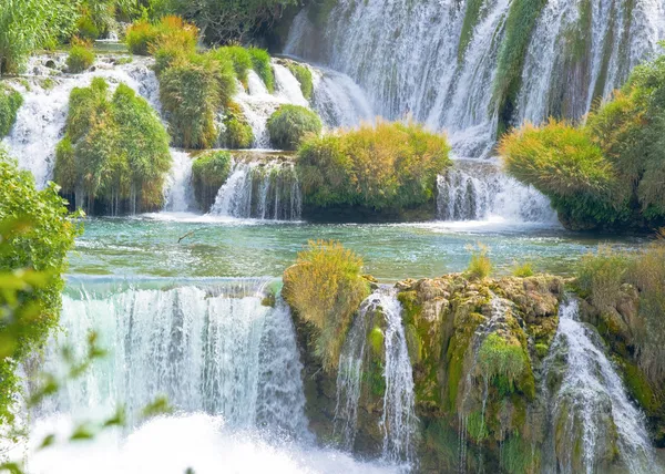 克尔卡在克罗地亚的瀑布 — 图库照片