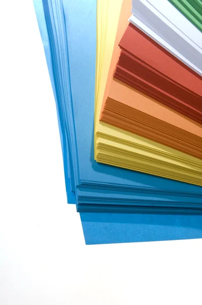 Zásobník barevného papíru — Stock fotografie