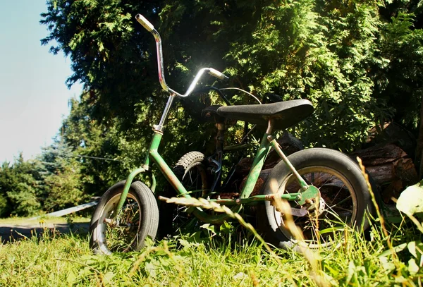 Старий bycicle — стокове фото