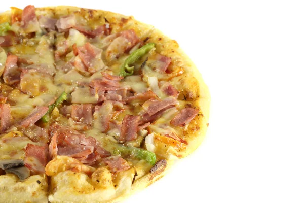 흰색 배경에서 고립 된 피자 — 스톡 사진