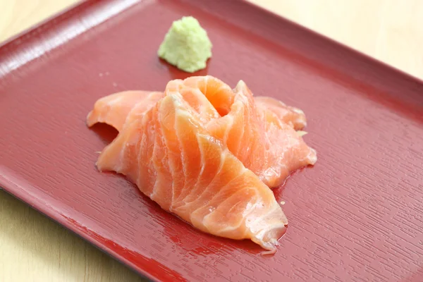 Somon sashimi în fundal de lemn — Fotografie, imagine de stoc