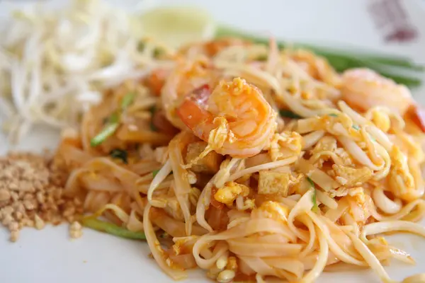 Cucina thailandese padthai — Foto Stock