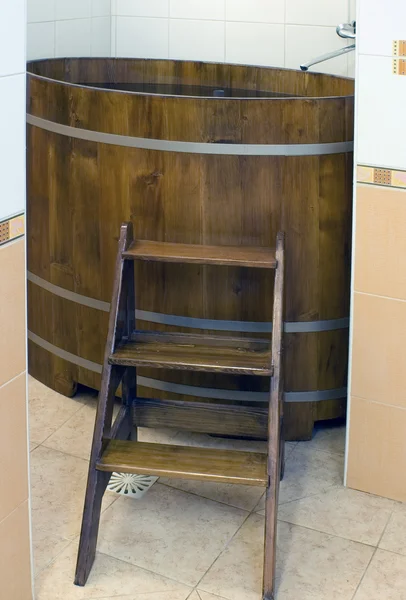 Casco de madeira para tomar banho na sauna — Fotografia de Stock