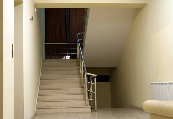 Empty room with stairs — Stock Photo, Image