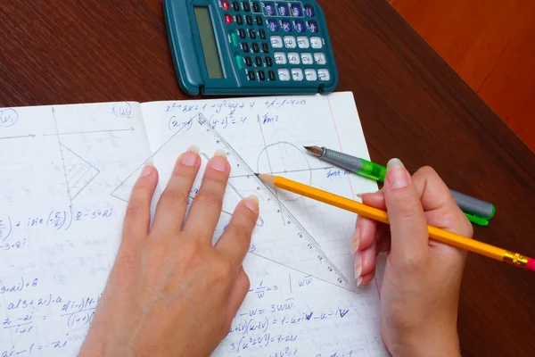 Hand with pencil drawing the graph — Stock Photo, Image