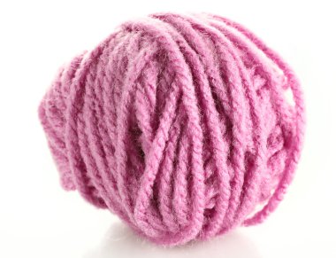 pembe top üzerinde beyaz izole kırmızı yün iplik