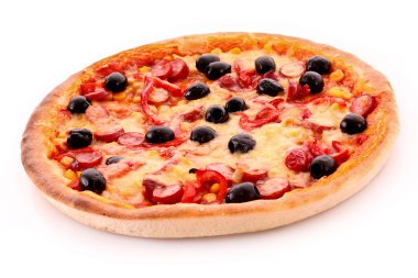 lezzetli İtalyan pizza üzerine beyaz