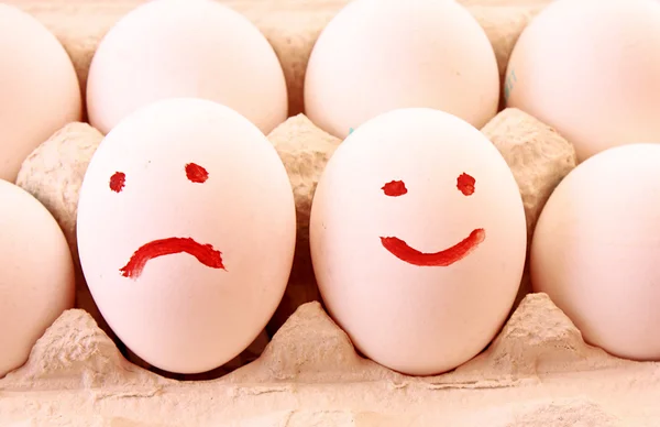 Huevos con sonrisa —  Fotos de Stock