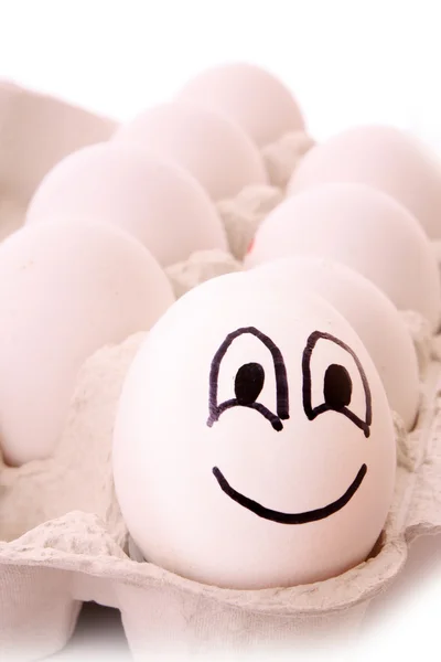 Διαφορετικές αυγό με χαμόγελο — Φωτογραφία Αρχείου