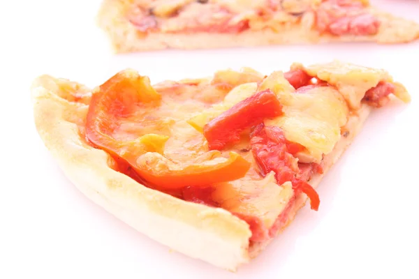 Sabrosa pizza aislada en blanco —  Fotos de Stock
