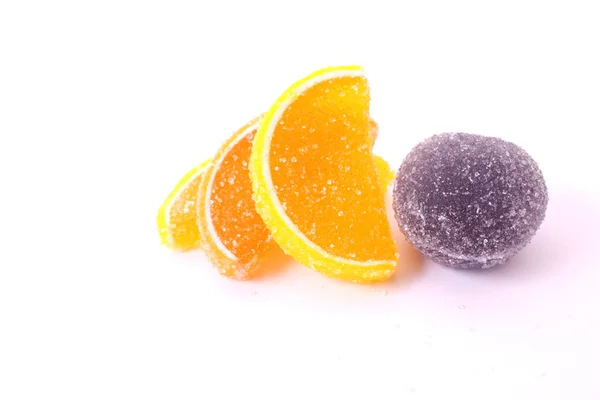 Fruktgele isolert på hvitt – stockfoto