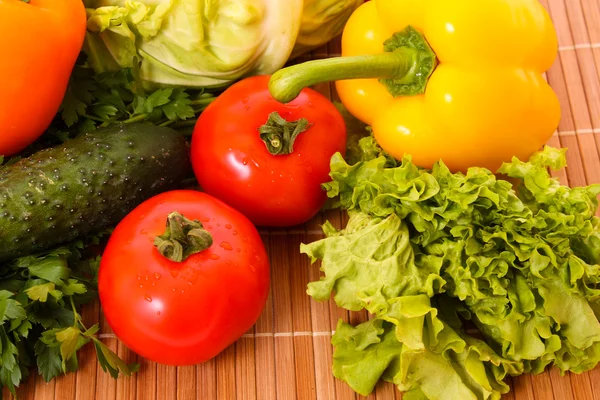 Pfeffer und wenig Gemüse — Stockfoto