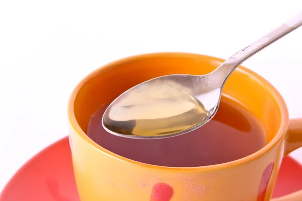 Secangkir teh hijau di piring dengan mint — Stok Foto