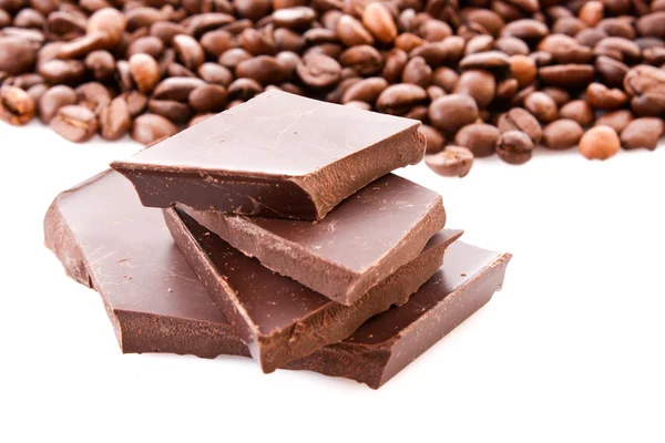 Schokolade und Kaffeebohnen — Stockfoto