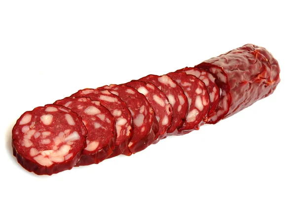 Копченая колбаса на белом — стоковое фото