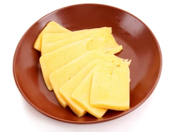 白で隔離される皿の上のチーズ — ストック写真