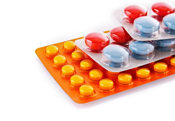 Tabletten isoliert auf weiß — Stockfoto