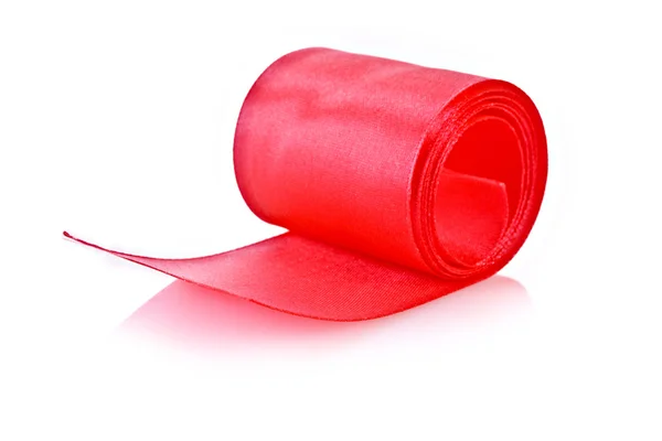 Rode textiel roll geïsoleerd op wit — Stockfoto