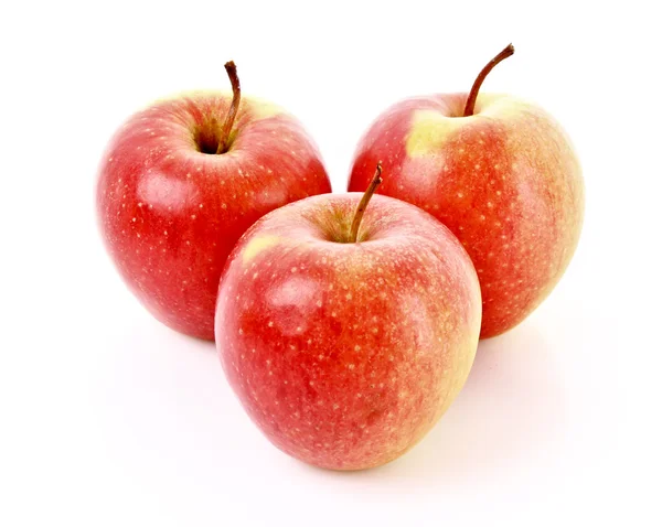 Czerwone jabłka izolowane na białym — Zdjęcie stockowe
