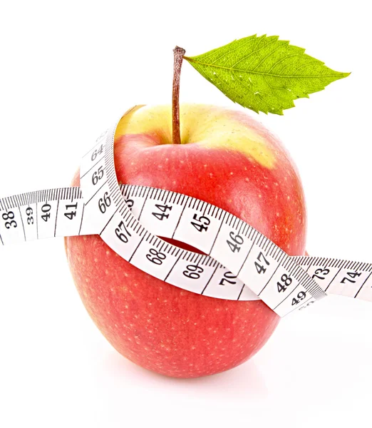 Jablko s zelený list a opatření páskou, dieta koncepce — Stock fotografie