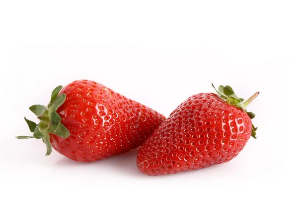 Deux fraises isolées sur blanc — Photo