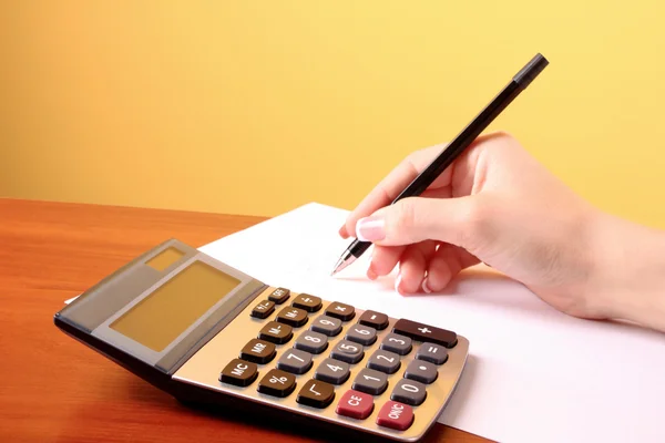 Pisanie i kalkulator — Zdjęcie stockowe