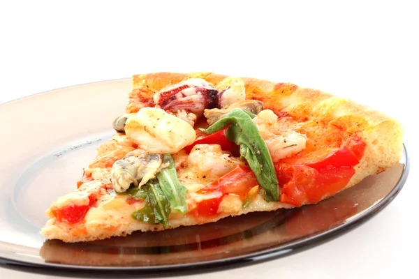 Rebanada de sabrosa pizza italiana —  Fotos de Stock
