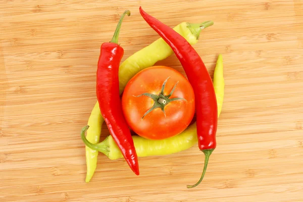 Papriky a rajčata — Stock fotografie
